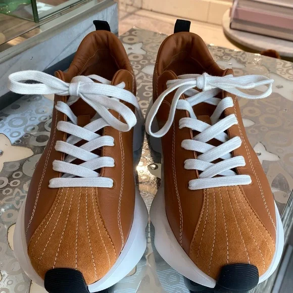 HERMES ⭐️EXCLUSIVE ⭐️Bouncing TAN ENVOL Sneakers! - Picture 4 of 12